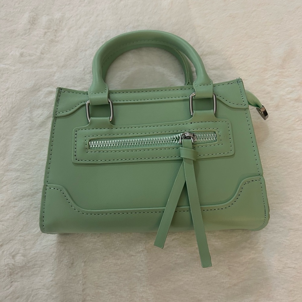 SHEIN Green Mini Bag Modern Minimalist Design